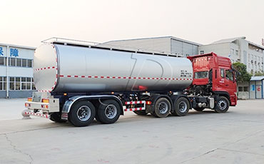 凍土帶的呼喚 新東機(jī)械鮮奶運(yùn)輸車馳援北極星乳業(yè)